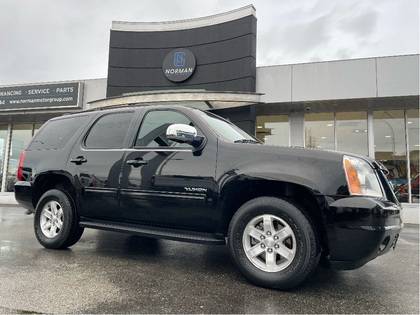 2013 GMC Yukon 9-Passenger with Leather Power Sunroof - 124,000