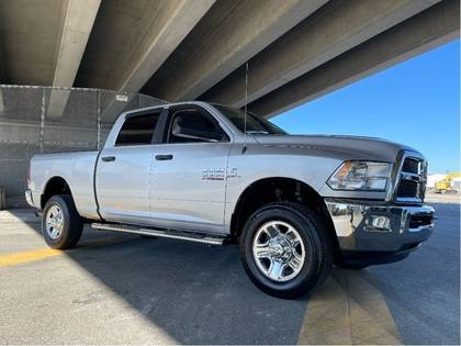 2014 Ram 3500 Diesel 6MT 4WD Crewcab 6 Passenger for