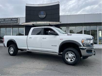 2019 Ram 2500 Crewcab Long Box 4WD 6.4L HEMI for