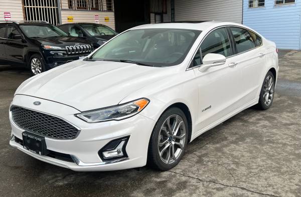 2019 Ford Fusion Hybrid Titanium - IN HOUSE FINANCING OPTIONS