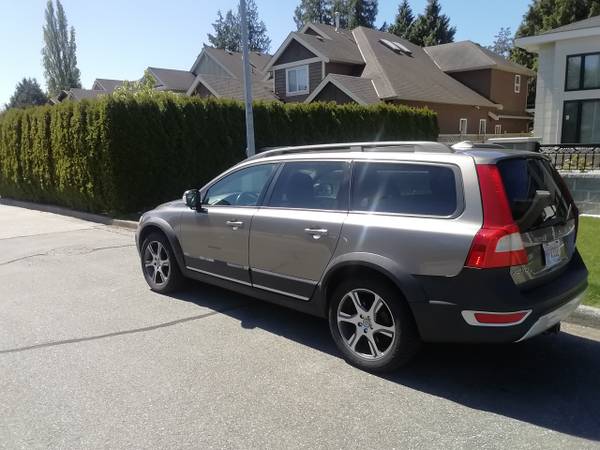 2010 Volvo XC70 AWD $5500 Firm for $0 Build Credit,