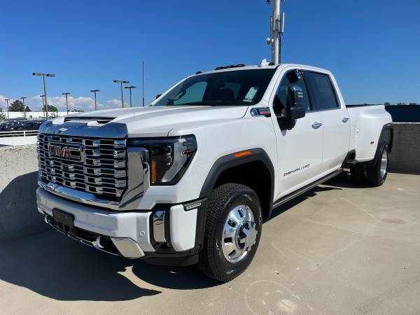 2024 GMC Sierra 3500 Dually Denali Reserve White Pearl New