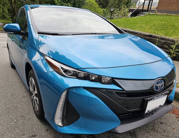 2022 Toyota Prius Prime Upgrade for $0 Build Credit, Poor