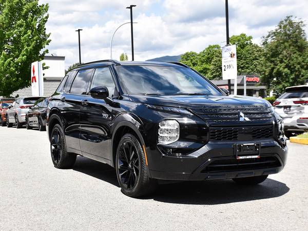 2024 Mitsubishi Outlander PHEV Noir Special Edition for $0 Build