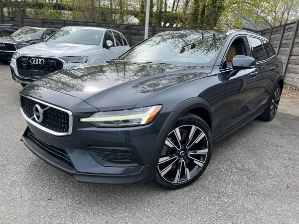 2020 Volvo V60 Cross Country T5 AWD Wagon with Polestar