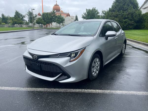 *PRE-OWNED* 2020 Toyota Corolla Hatchback SE for $0 Build Credit,