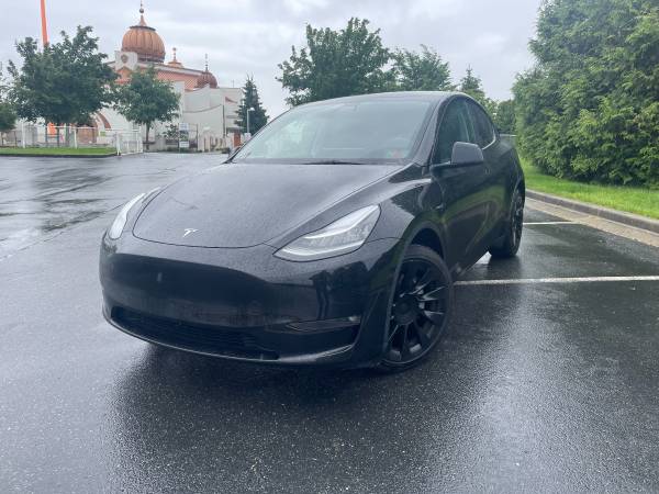 2022 Tesla Model Y Long Range for $0 Build Credit,