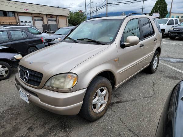 2001 Mercedes ML320 All Wheel Drive Automatic - Runs and