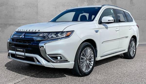 2020 Mitsubishi Outlander PHEV GT for $0 Build Credit, Poor