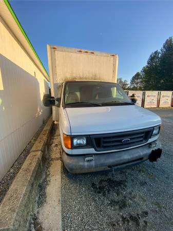 2004 Ford E-450 Super Duty for $0 Build Credit, Poor