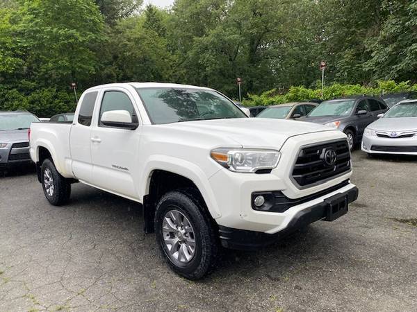 2019 Toyota Tacoma SR5 Access 4WD 6.6 ft for $0