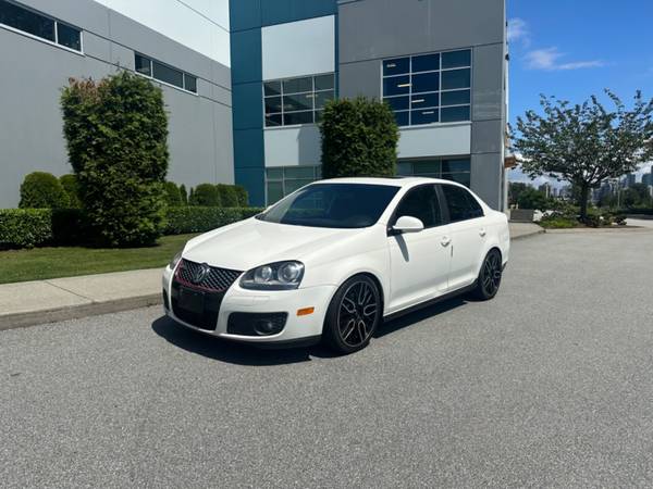 2007 Volkswagen Jetta GLI 6-Speed Manual with A/C and Sunroof