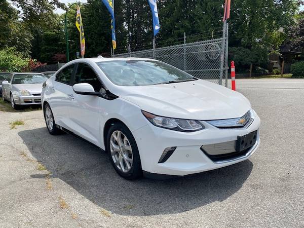 2018 Chevrolet Volt Premier Plug-In Hybrid for $0 Build Credit,