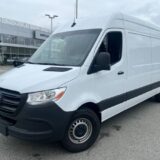 2022 Mercedes Benz Sprinter 2500 Cargo 170WB *Low Kilometers* for