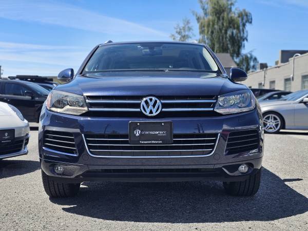 2014 Volkswagen Touareg V6 AWD Comfortline for $0 Build Credit,