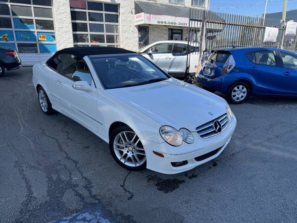 2008 Mercedes CLK350 Convertible - Like New - 133 KM