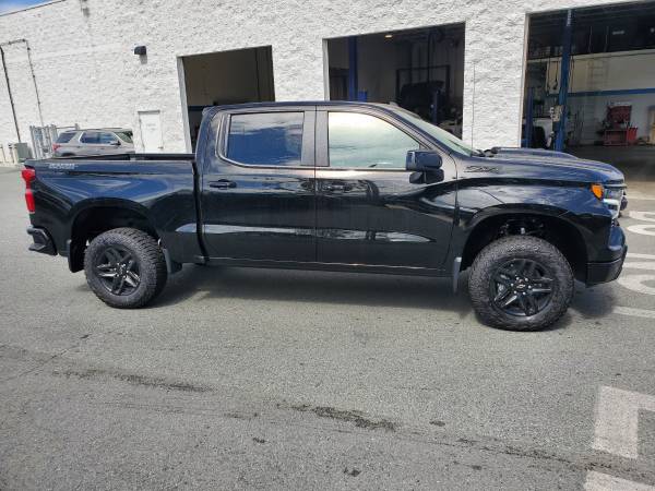 2024 Chevrolet Silverado 1500 Trail Boss 2LT Diesel Sunroof for