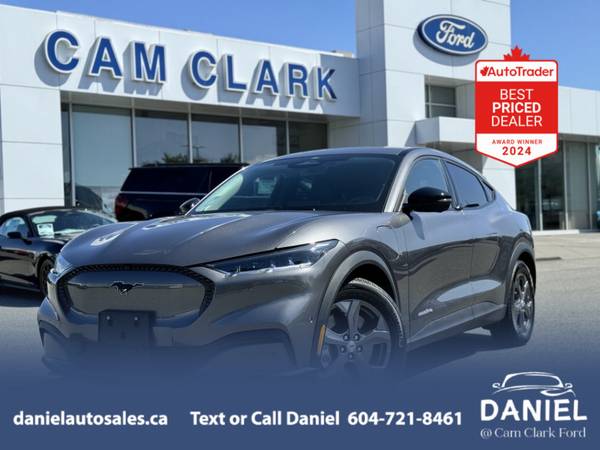 2023 Ford Mustang Mach-E Select AWD - 5440 km -