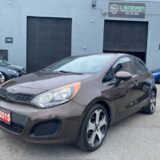 2015 Kia Rio EX Hatchback 79,000 km with 90-Day Warranty