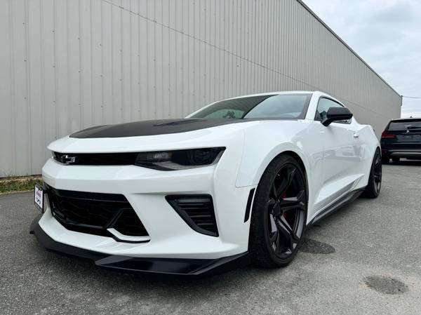 2018 Chevrolet Camaro 2SS 1LE Package for $0 Build Credit,