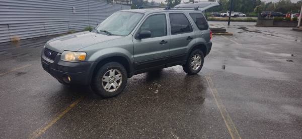 2006 Ford Escape XLT 4x4 for $0 Build Credit, Poor