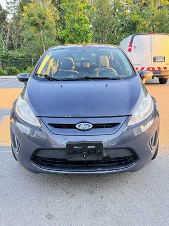 2013 Ford Fiesta SE Special Edition for $0 Build Credit,