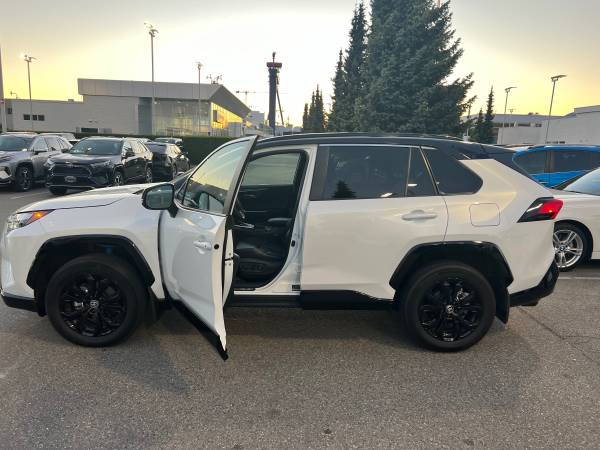 2023 RAV4 XSE Hybrid for $0 Build Credit, Poor Credit,