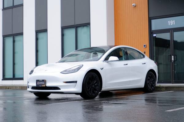 2020 Tesla Model 3 Standard Range Plus *95445 km /