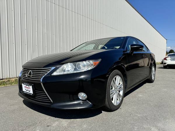 2013 Lexus ES 350 Navigation Trim for $0 Build Credit,