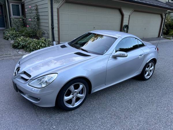 2005 Mercedes-Benz SLK350 - Like New - Only 44k km