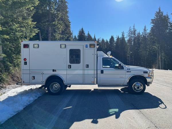 2004 Ford F450 Super Duty 4WD Ambulance for $0 Build