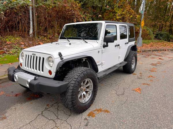 2011 Jeep Wrangler Sahara 4WD for $0 Build Credit, Poor