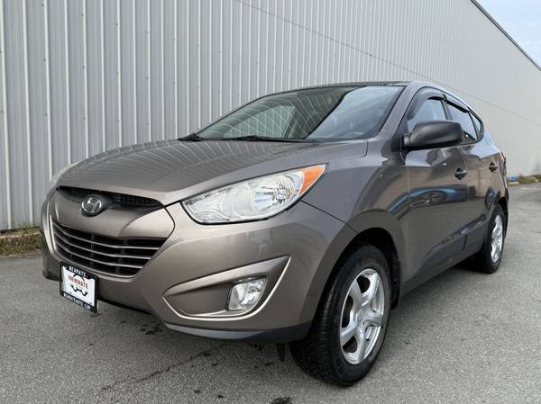 2013 Hyundai Tucson AWD Premium Edition for $0 Build Credit,