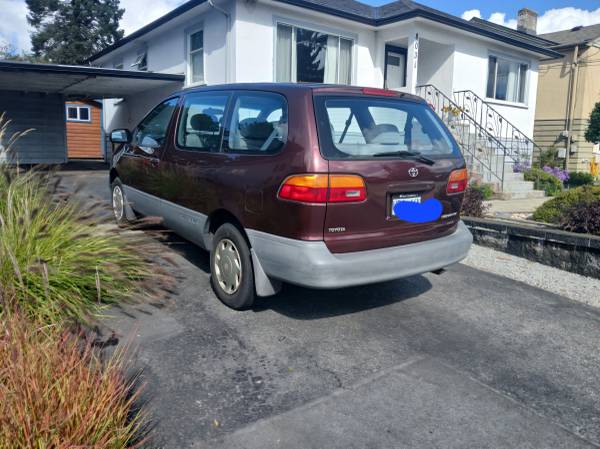 1998 Toyota Sienna CE for $0 Build Credit, Poor Credit,