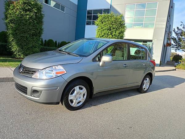 2011 Nissan Versa HB Automatic A/C Accident-Free Local BC for