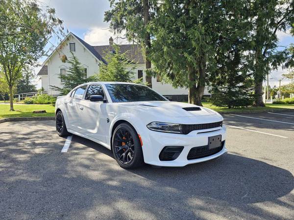 2023 Dodge Charger Hellcat Widebody Jailbreak for $0 Build Credit,