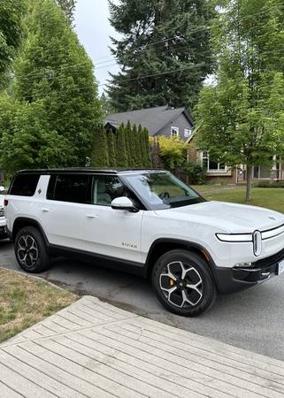 2023 Rivian R1S - No Tax for $0 Build Credit,