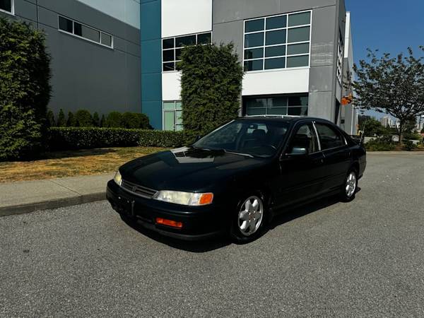 1995 Honda Accord EX 226,000 KM for $0 Build Credit,