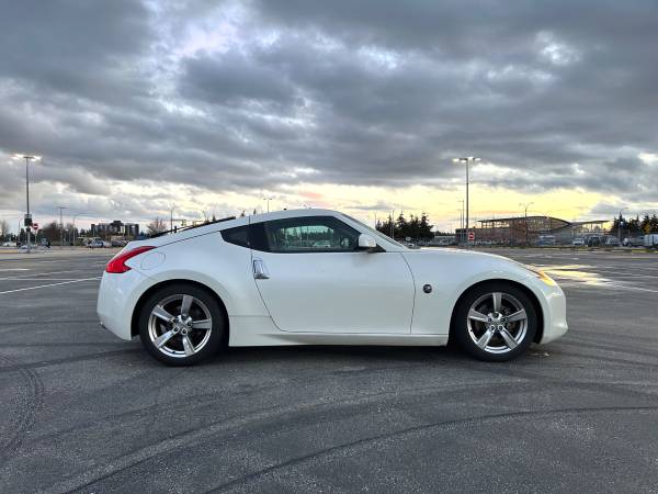 2009 Nissan 370Z Z34 - Clean Title, Rare Find! for