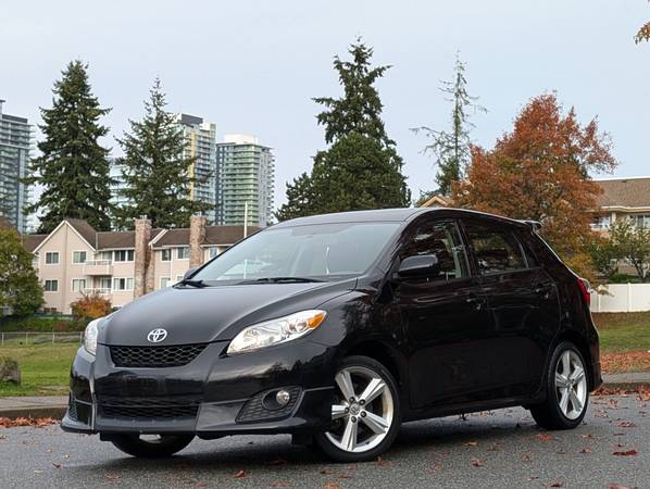 2009 Toyota Matrix XR 2.4L Low Mileage with 6-Month Warranty