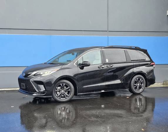 2024 Toyota Sienna AWD Hybrid for $0 Build Credit, Poor