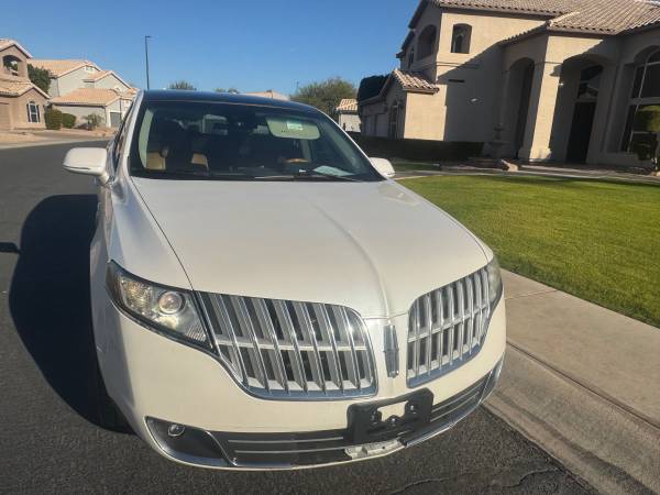 2010 Lincoln MKT SUV Fully Loaded Clean Title for $0