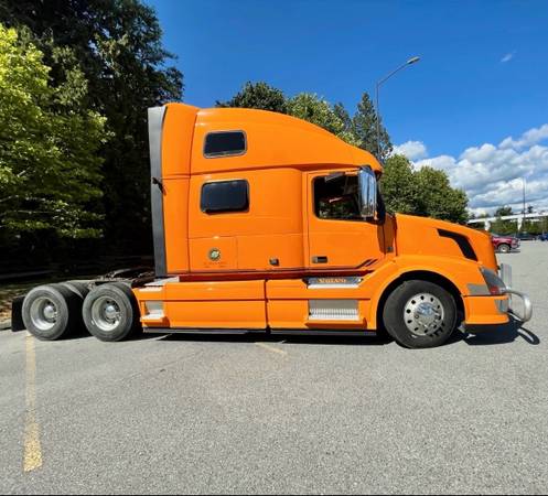 2015 Volvo VNL780 Sleeper Auto for $0 Build Credit, Poor