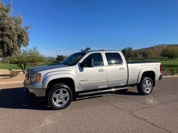 2014 GMC Sierra HD 2500 Crew Cab 4x4 Gas for