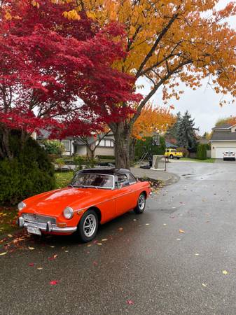 1972 MG B Roadster Trim - Restored Flame Red for