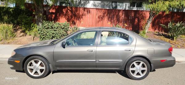 2003 Infiniti I35 V6 Sedan with Sunroof and Leather, 135k