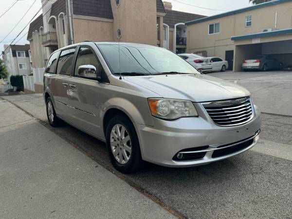 2012 Chrysler Town & Country Touring L for $0 Build