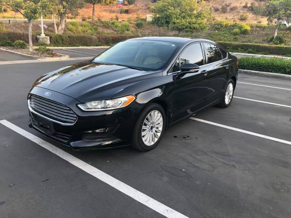 2014 Ford Fusion Hybrid Trim for $0 Build Credit, Poor