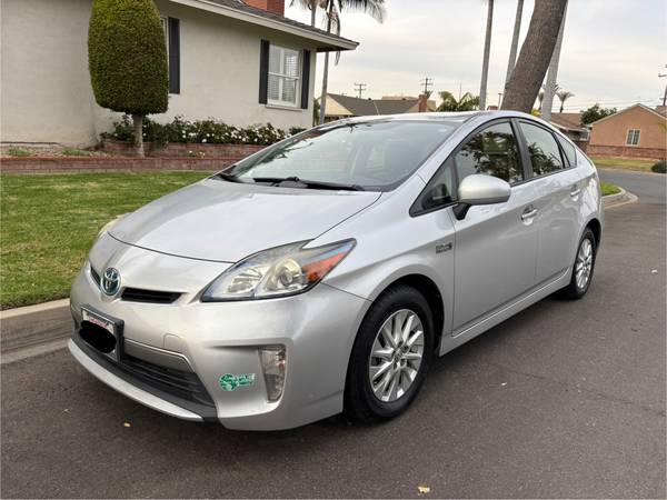 2014 Toyota Prius Plug-In Hybrid 3 for $0 Build Credit,