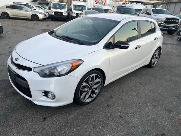 2016 Kia Forte 5-Door SX for $0 Build Credit, Poor